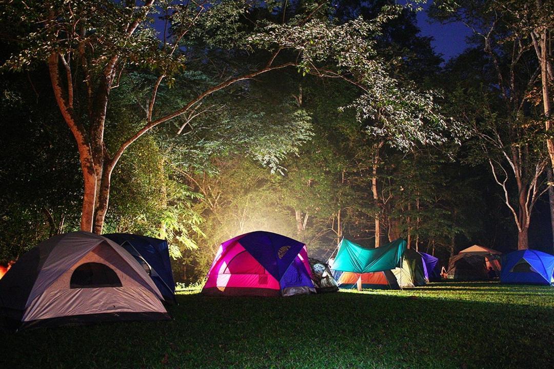 Hospedaje Y Zona De Camping Pistacho Guest House บียาเดเลย์บา ภายนอก รูปภาพ