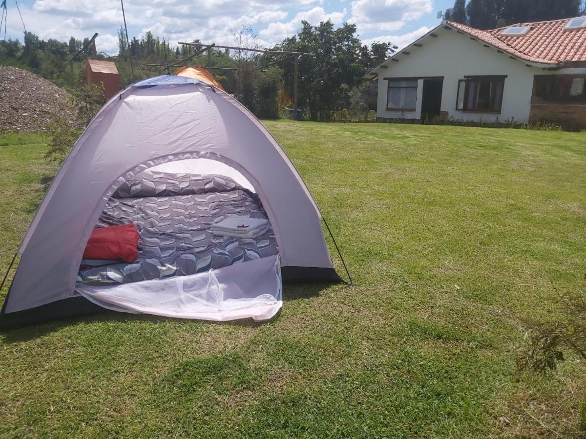 Hospedaje Y Zona De Camping Pistacho Guest House บียาเดเลย์บา ภายนอก รูปภาพ