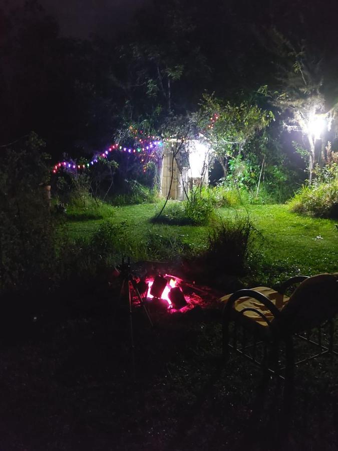 Hospedaje Y Zona De Camping Pistacho Guest House บียาเดเลย์บา ภายนอก รูปภาพ