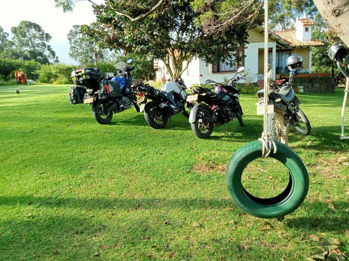 Hospedaje Y Zona De Camping Pistacho Guest House บียาเดเลย์บา ภายนอก รูปภาพ